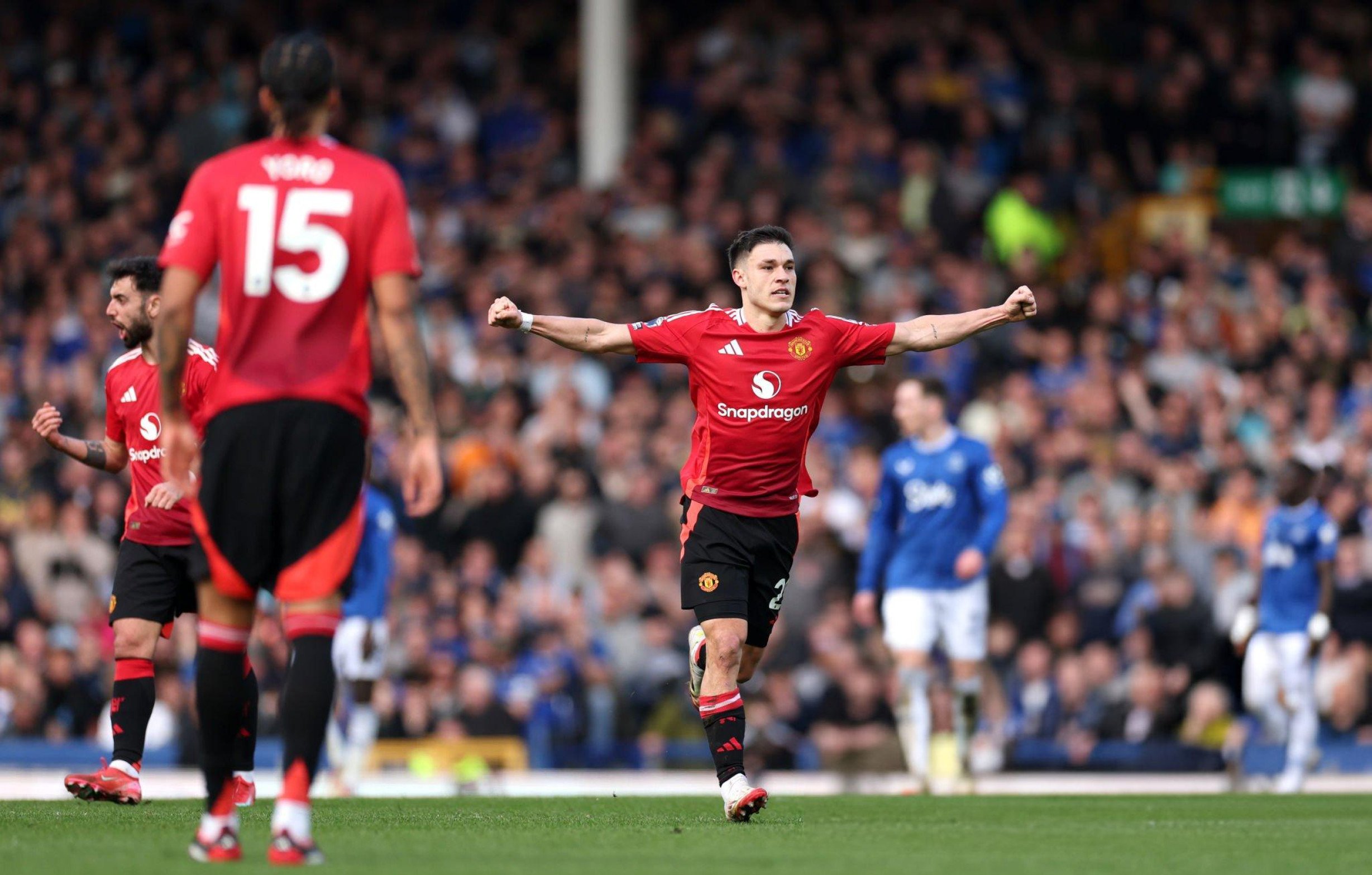 曼联风光失利,苏神挑传犹如神助 曼联风光失利,苏神挑传犹如神助