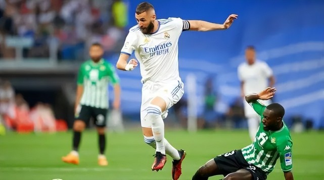 阿尔梅里亚逆转胜利,实力有所突破 阿尔梅里亚逆转胜利,实力有所突破