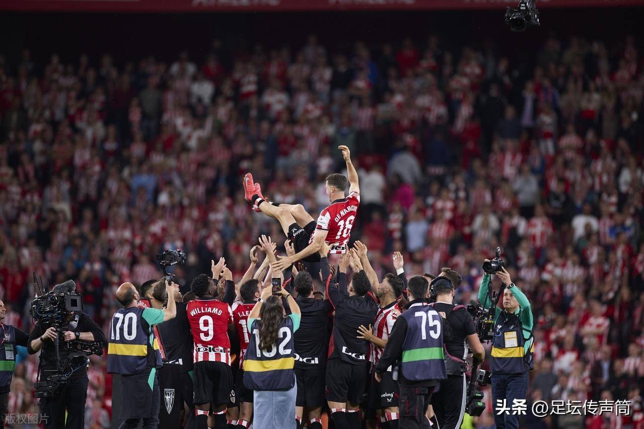 全球足坛新闻震撼传来，影响一时的简单介绍