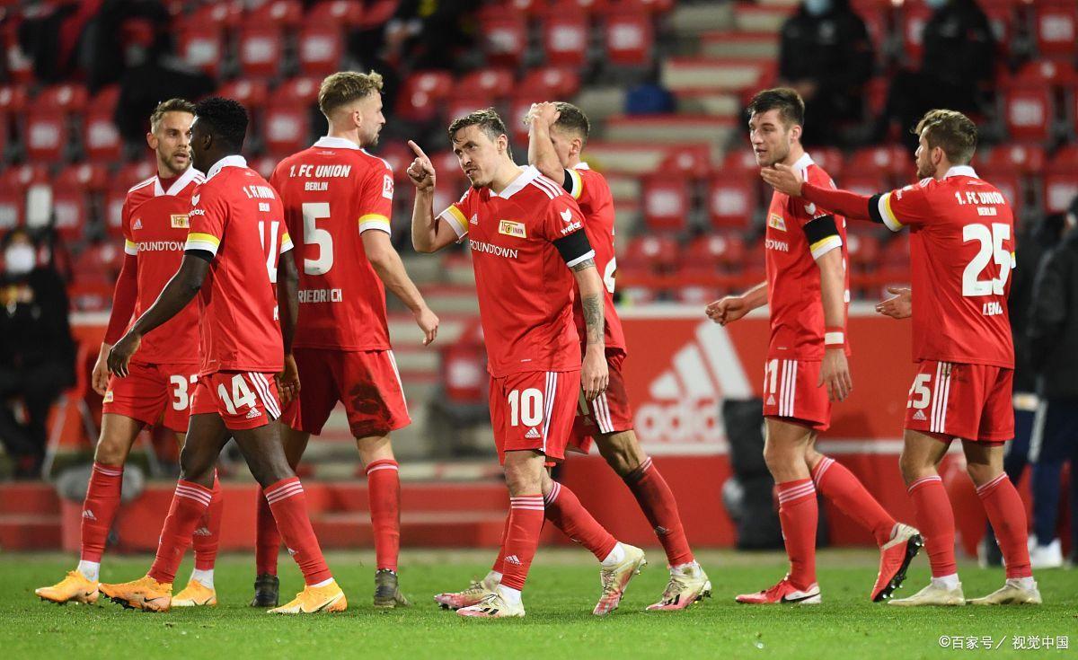 关于阿贾克斯客场战平波尔图,小组领跑之路的信息 关于阿贾克斯客场战平波尔图,小组领跑之路的信息