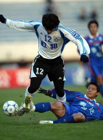 大连实德客场战胜天津泰达，球队斗志高昂