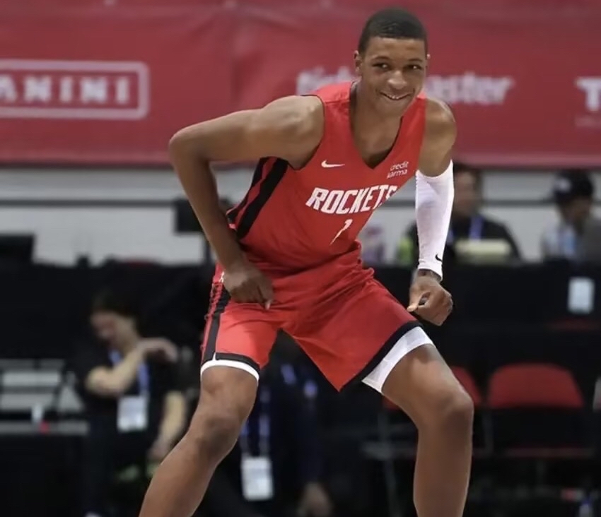 PG中国官网-超级替补关键时刻上演绝杀，帮助球队赢下比赛