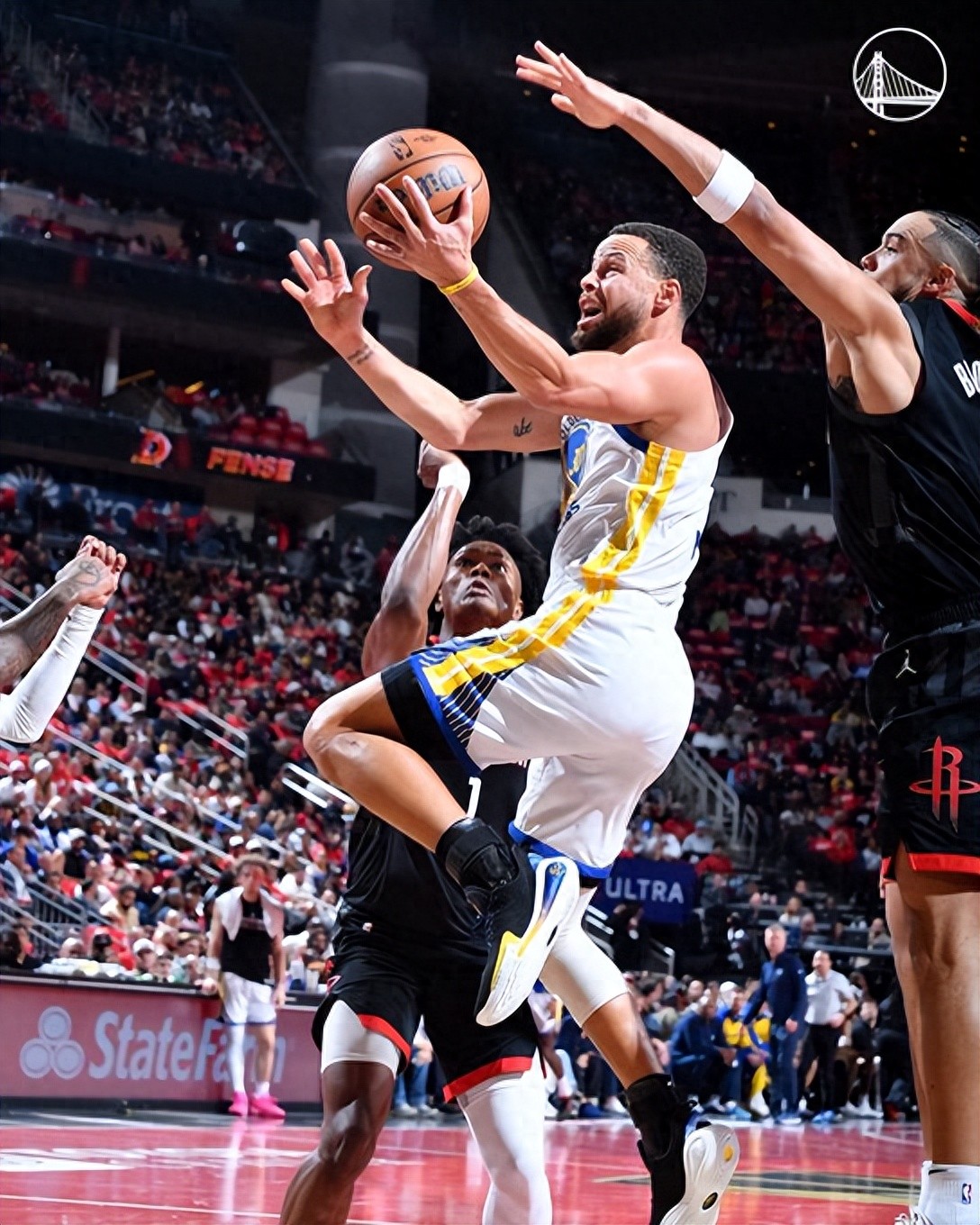 火箭队战胜开拓者队,晋级西部决赛 火箭队战胜开拓者队,晋级西部决赛