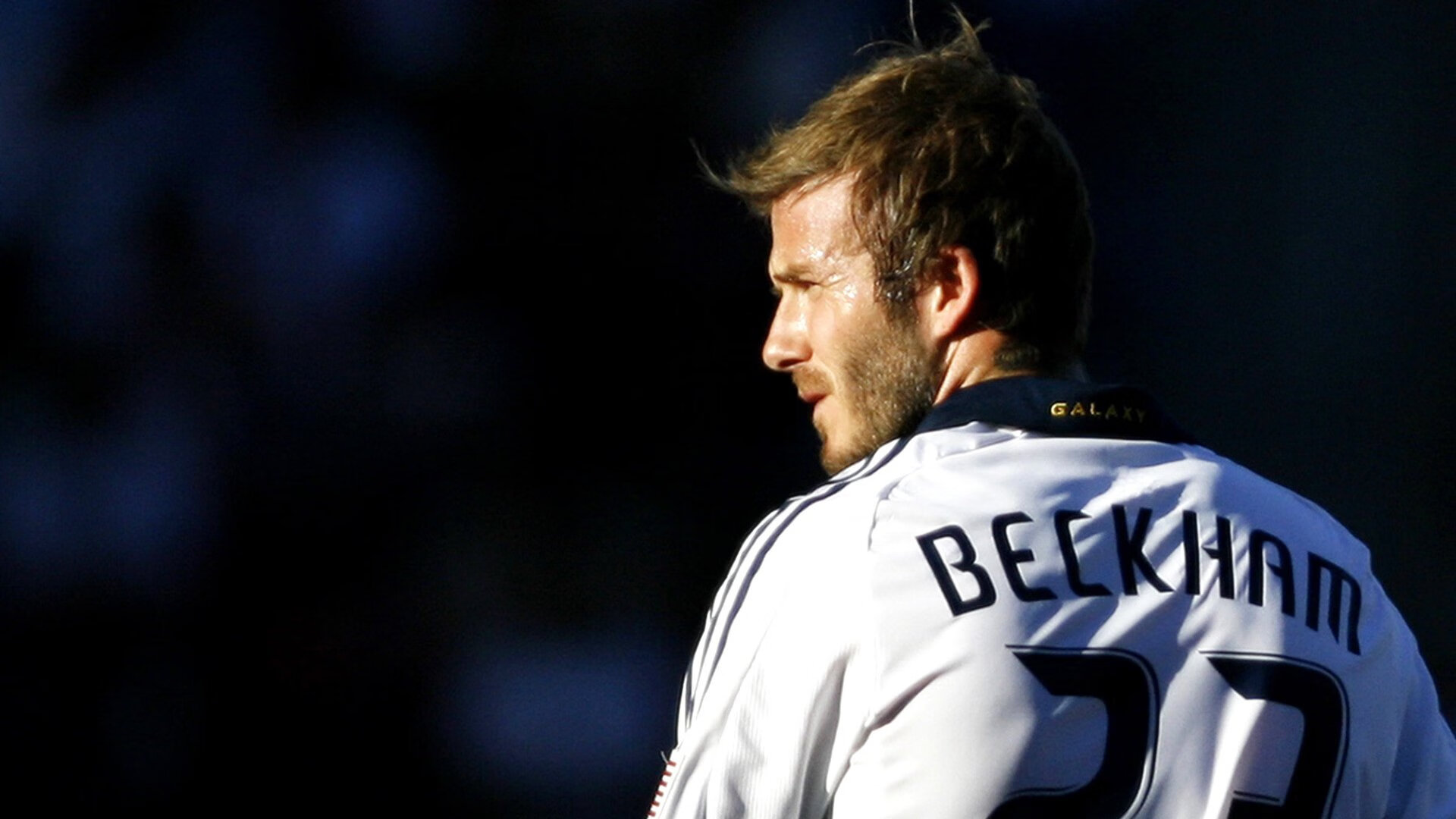 首次跨洲对决,快船力克青岛背后,恩比德刷新纪录背后的篮球革命